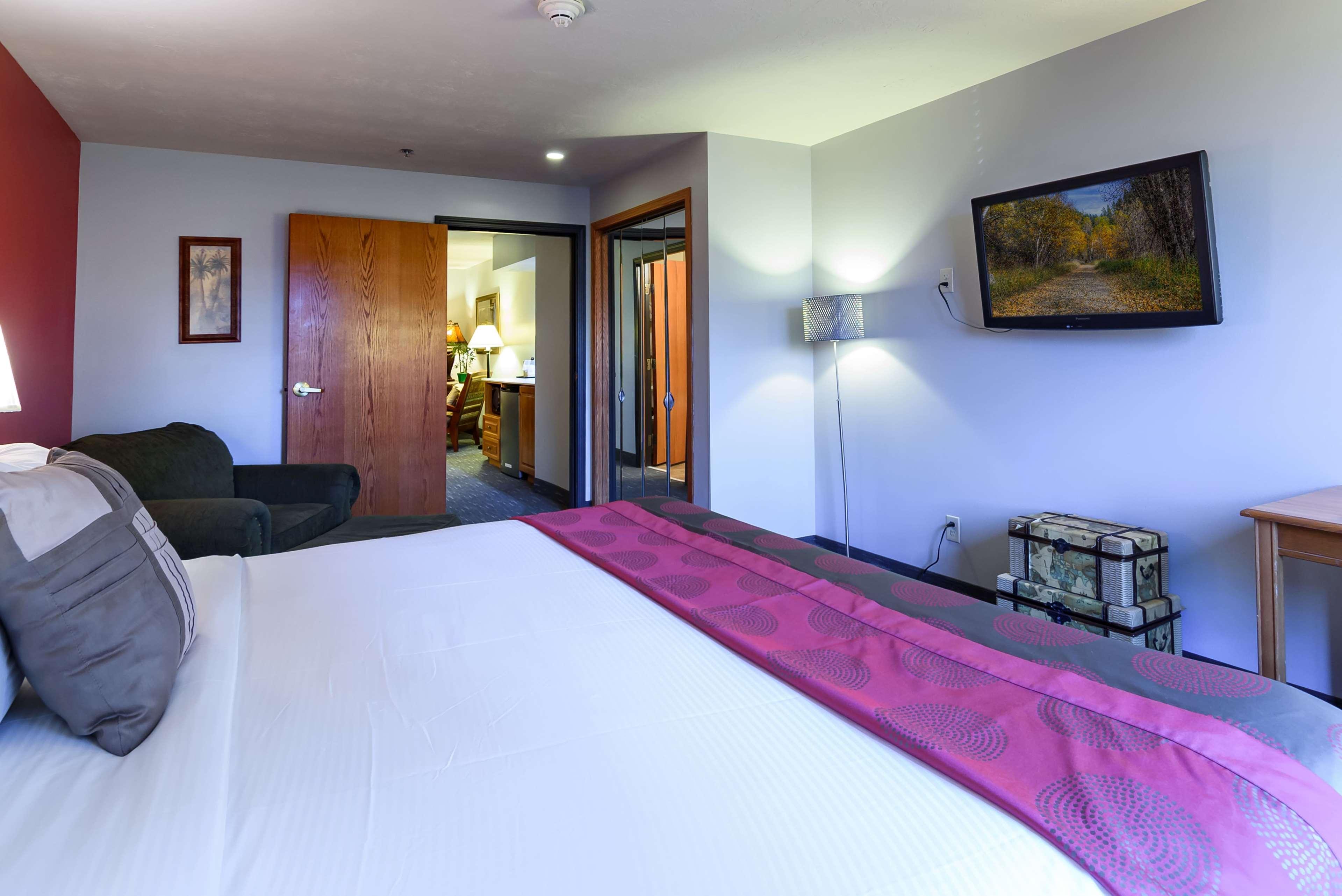 Ramada By Wyndham Sioux Falls Airport - Waterpark Resort & Event Center Exteriör bild
