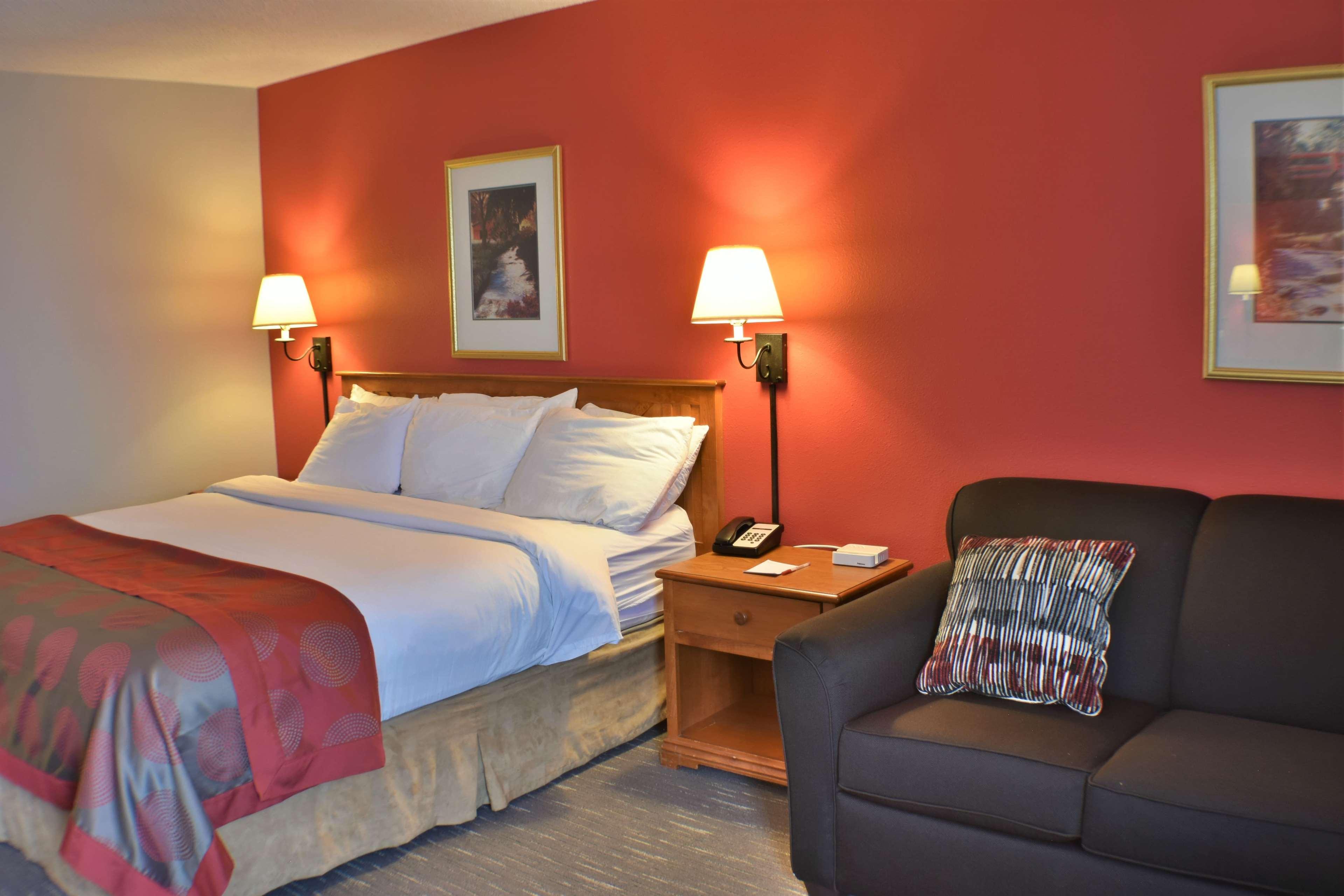 Ramada By Wyndham Sioux Falls Airport - Waterpark Resort & Event Center Exteriör bild