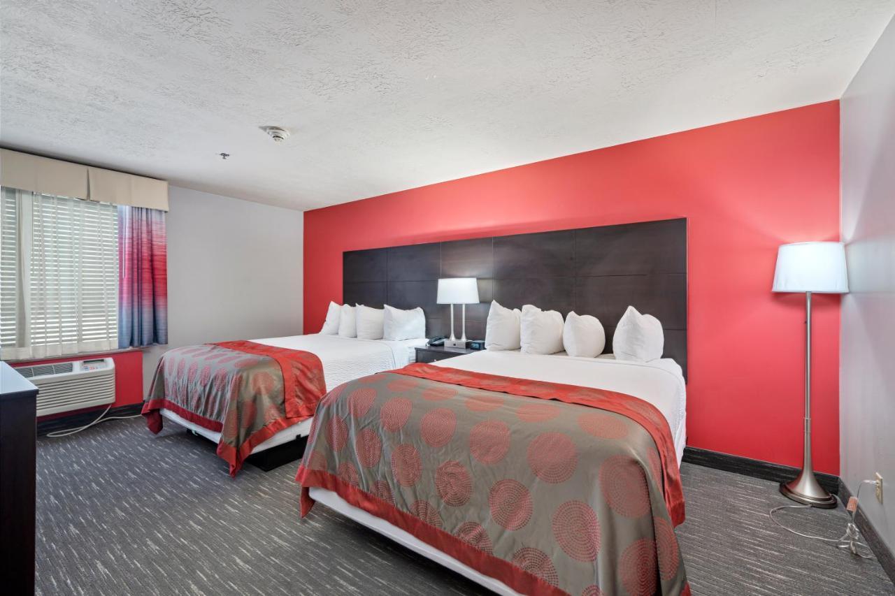 Ramada By Wyndham Sioux Falls Airport - Waterpark Resort & Event Center Exteriör bild