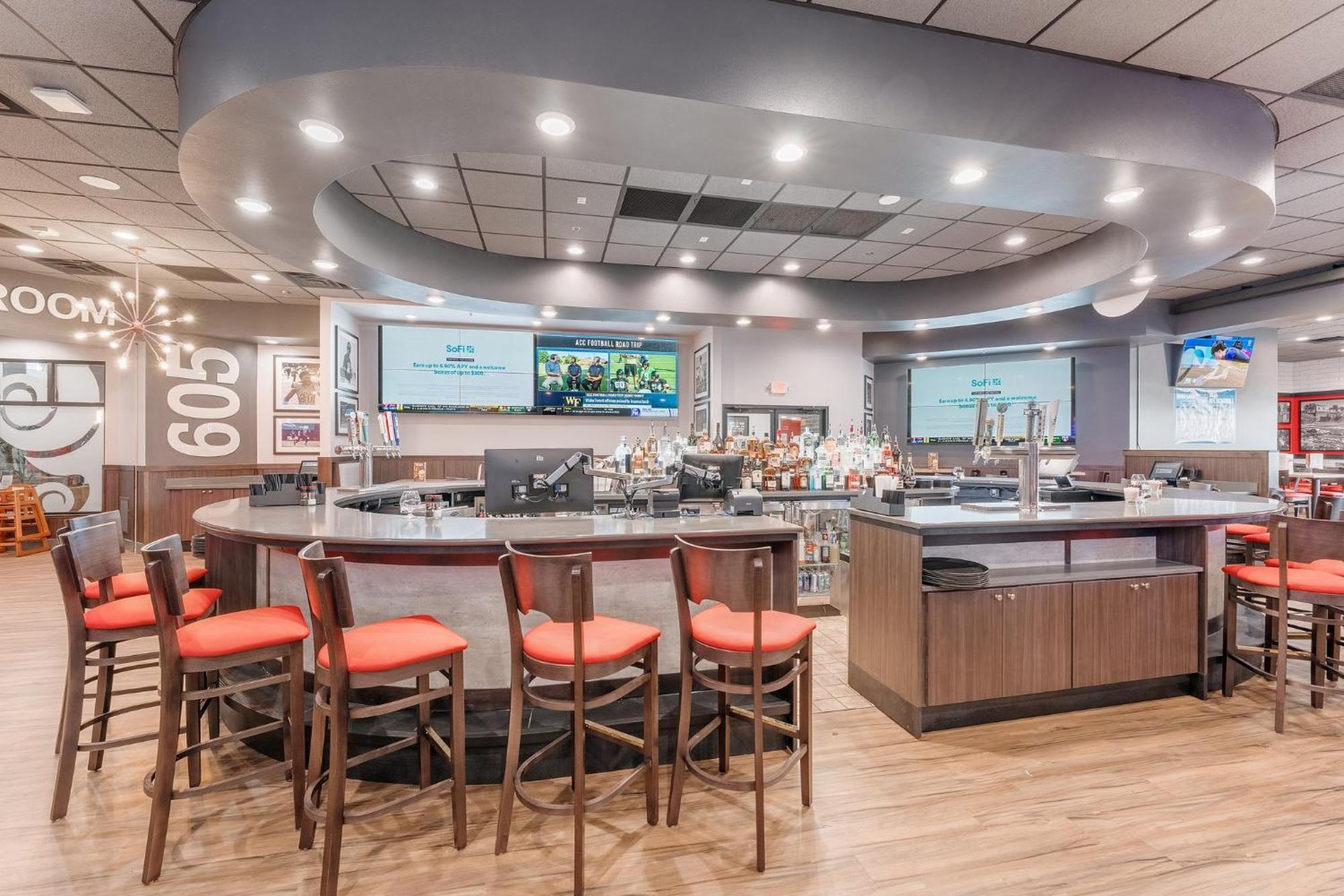 Ramada By Wyndham Sioux Falls Airport - Waterpark Resort & Event Center Exteriör bild